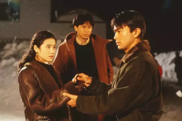 「若き日の時任三郎×原田知世が体現する、本質的で普遍的な愛情... 繊細かつ抑揚のある演技に心温まる「満月 MR.MOONLIGHT」」の画像