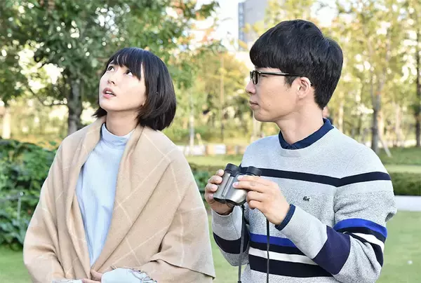 「石田ゆり子のコミカルな演技が光る！新垣結衣と星野源の共演で契約結婚した男女の"ムズキュン"を描いた「逃げるは恥だが役に立つ」」の画像