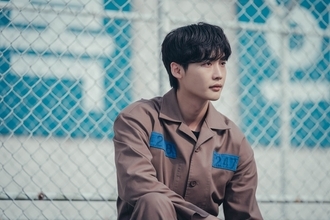 イ・ジョンソクの除隊後初のドラマ「ビッグマウス」――初共演となった少女時代・ユナとの"夫婦の絆"にも心揺さぶられる必見のノワール作品