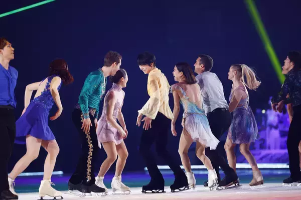「繊細さと力強さを兼ね備えた羽生結弦らが、未来への希望を表現したアイスショー『東和薬品 presents 羽生結弦 notte stellata 2026』の魅力」の画像