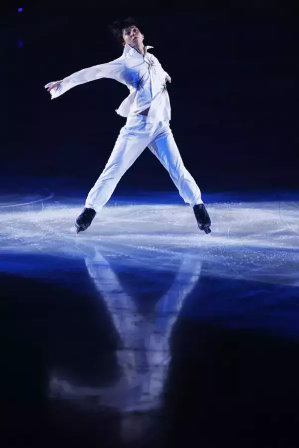 「繊細さと力強さを兼ね備えた羽生結弦らが、未来への希望を表現したアイスショー『東和薬品 presents 羽生結弦 notte stellata 2026』の魅力」の画像