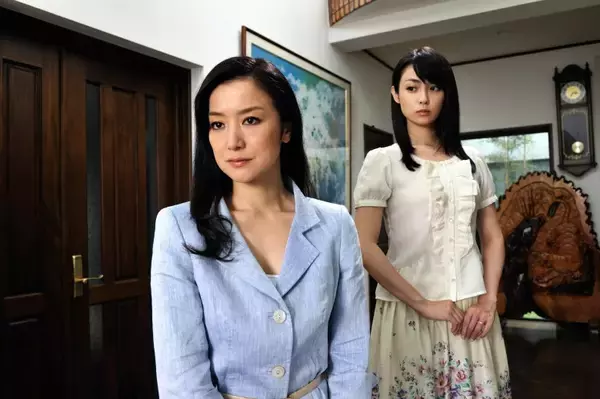 「長谷川博己が魔力に近い魅力を放つ...理性を溶かすほど沼に落ちる映画「セカンドバージン」」の画像