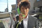 「上川隆也＆佐々木希が放つ"静かで張り詰めた芝居"――バブル崩壊後の喪失を描いた宮部みゆき原作『火車』」の画像1