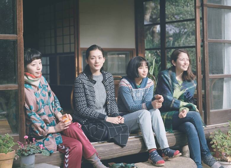 今や日本映画を支える女優4人が揃い踏み！綾瀬はるか、長澤まさみ、夏帆、広瀬すずの"四姉妹"を描いた映画「海街diary」
