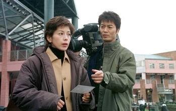 沢口靖子が見せる笑顔と切ない横顔のギャップ...同僚として見守る、寺脇康文の優しさにじむ演技も必見「夏樹静子サスペンス 喪失－ある殺意のゆくえ－」