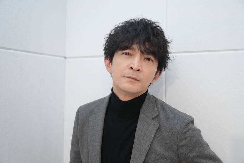 津田健次郎「10年後、20年後はまた違う印象になる」映画『恋愛裁判』インタビュー
