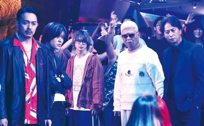 Snow Manでの姿とのギャップに見惚れる...佐久間大介が内田英治監督と共に俳優としての階段を歩む3度目のタッグ作「スペシャルズ」