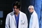 「坂口憲二が放つ圧倒的な存在感 天才外科医・朝田龍太郎を体現したドラマシリーズ「医龍」」の画像4