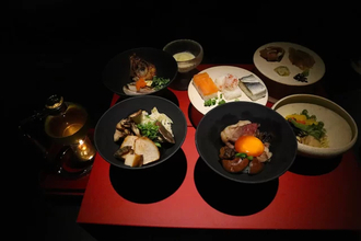 紅葉の金沢で味わう、出汁の妙味と秋食材の限定コース。ひがし茶屋街近くの「barrier」で堪能