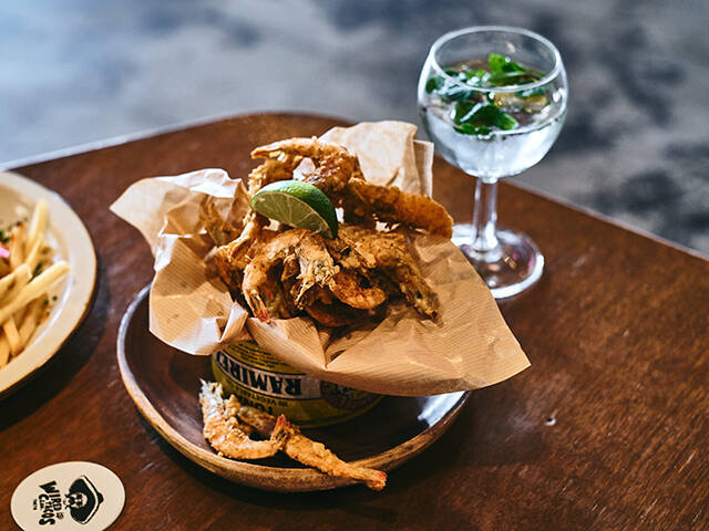 品川駅に“トーキョー”をテーマにした陽気なメキシカンダイナー「WIRED TACOS CLUB TOKYO」オープン