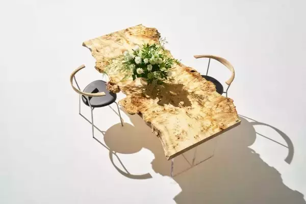 「憧れの一枚板テーブルが集結。国産家具ブランド「ATELIER MOKUBA」のポップアップストア開催」の画像