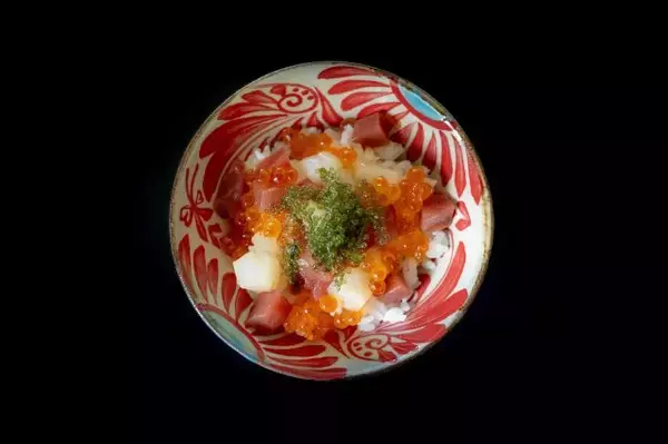 「＜世界が恋する海＞沖縄・座間味島のリゾート「カーヌスバ ザマミ」で味わう琉球食材コース」の画像