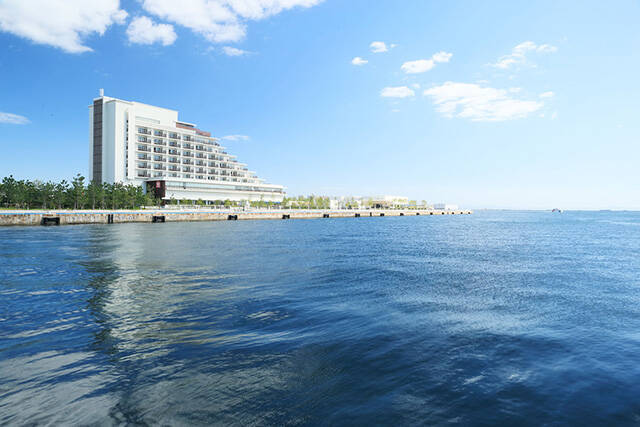 神戸みなと温泉 蓮｜海風でととのう絶景サウナ「OCEANS SAUNA by REN」をスタート！