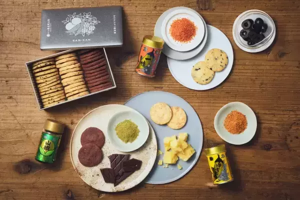 アルコールにも合う「八幡屋礒五郎コラボKAN-KAN」。和のスパイス香るクッキーの特別な味わいに注目