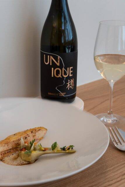 フレンチのスターシェフとWAKAZEの日本酒がコラボ。料理と味わう3種のカプセルコレクション