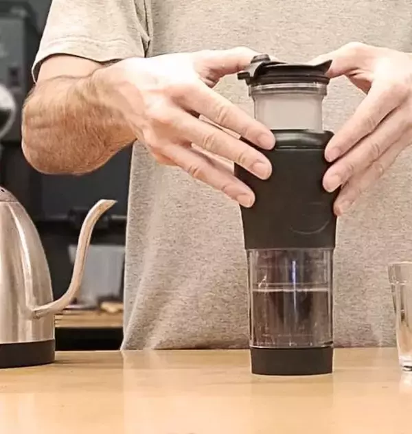 「豆本来の味を抽出｜ブラジル発！フレンチプレスができるコーヒーメーカー機能付きタンブラー」の画像