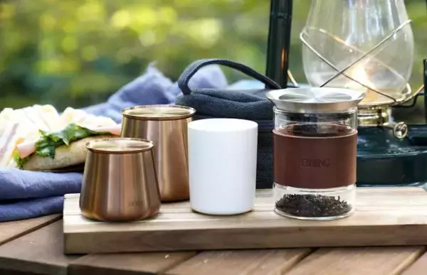 外で飲むと美味しいのはコーヒーだけじゃない。茶葉から淹れた紅茶が楽しめるソロキャンプ専用ティーセット