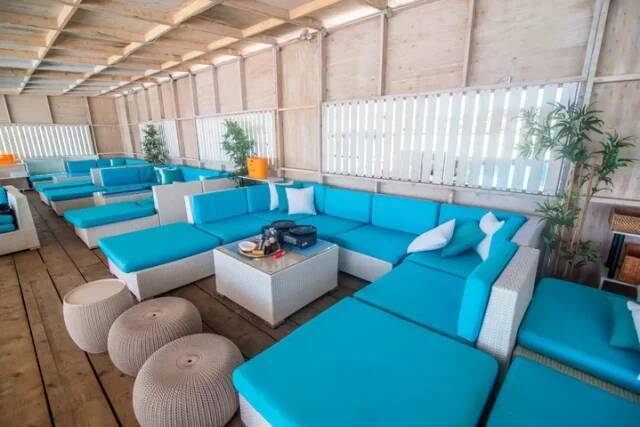 「海」×「ビール」×「BBQ」を楽しめるリゾートハウス「由比ヶ浜海の家 BBQ SEASIDE LOUNGE」