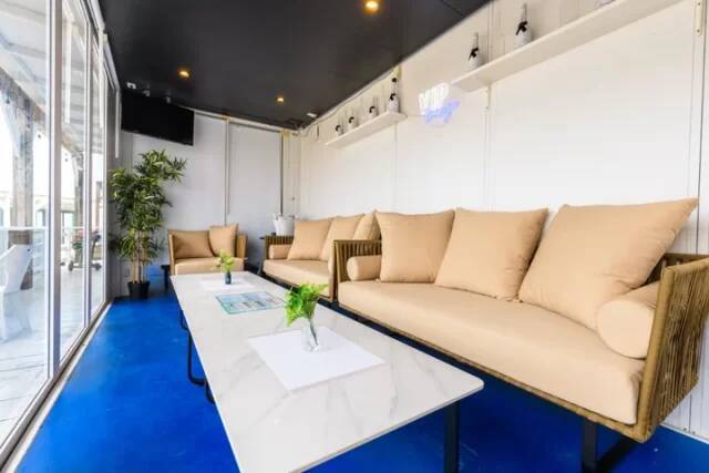 「海」×「ビール」×「BBQ」を楽しめるリゾートハウス「由比ヶ浜海の家 BBQ SEASIDE LOUNGE」