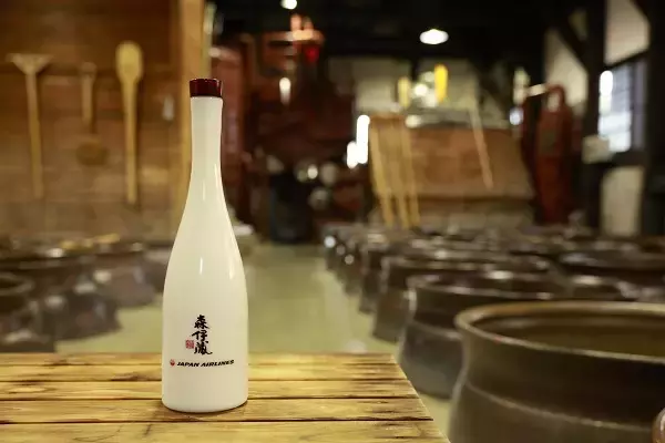 森伊蔵」 25周年を祝して、長期熟成12年貯蔵ボトルが数量限定登場  