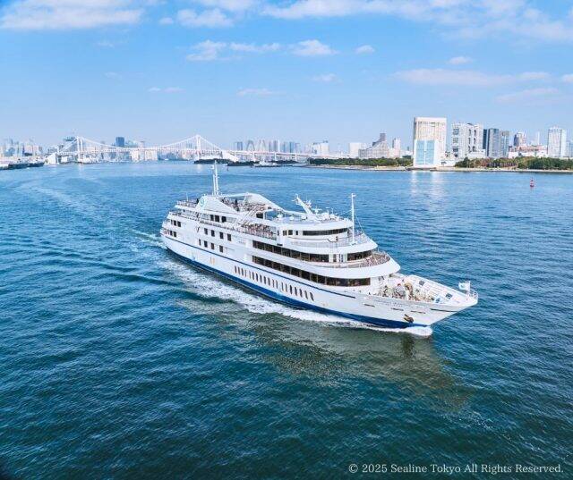 東京湾の夜景と楽しむ、船上の聖夜。シンフォニークルーズ、アーリークリスマスプランを販売開始