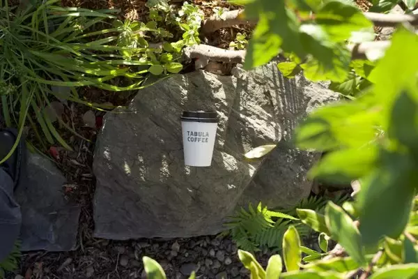 「博多｜スペシャルティコーヒーの新店舗「TABULA COFFEE」オープンに先がけポップアップ展開中」の画像