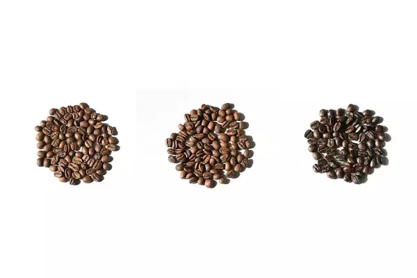 「山梨県北杜市で焙煎した世界各地のコーヒー豆が届く「モリト コーヒー」」の画像