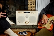レトロなデザインがかっこいい。Tivoli Audioの「SongBook」がBluetoothスピーカーとして復刻！