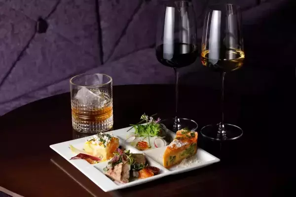 「「資生堂パーラー」が運営する「BAR S」。春の訪れを告げる爽やかな期間限定カクテルが登場」の画像