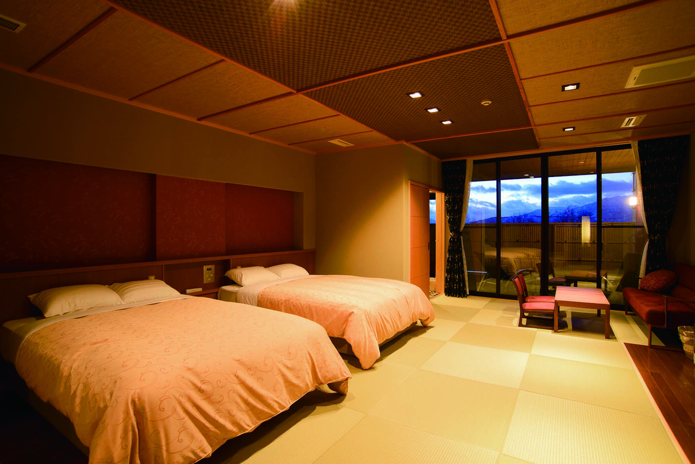 【2024年まとめ】ウィンタースポーツを楽しめる、全国各地のラグジュアリーホテル＆ヴィラ5選