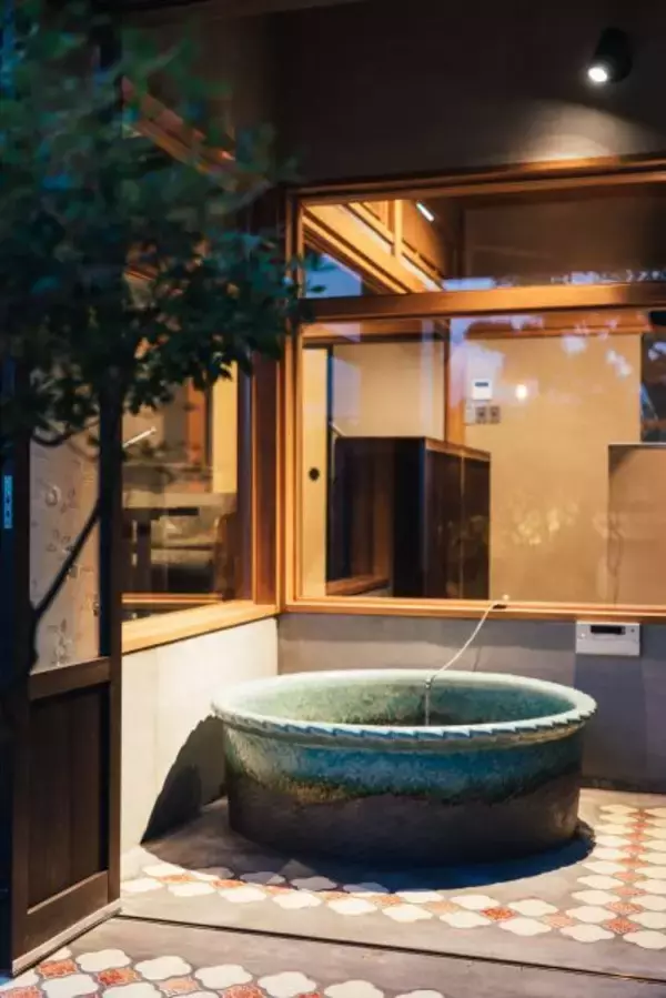 「“木彫刻のまち”富山・井波に1日1組限定・3棟貸切の宿が誕生。かけがえのない人々と思い出に残る滞在を」の画像