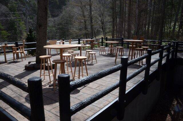 自然に包まれた癒しの場所、飛騨「珈琲舎 でご一」美しい景色と共にリニューアルオープン