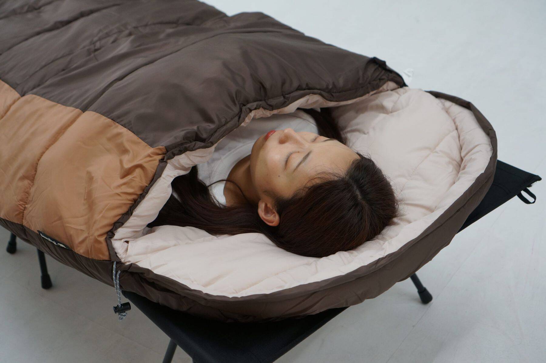 Bears Rockの「-15℃封筒型寝袋」に新色のスターリーネイビーが追加