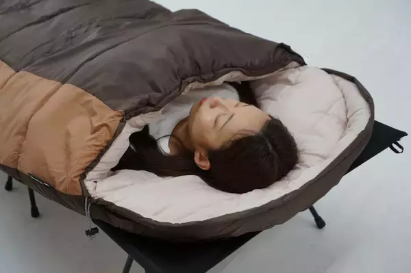 「Bears Rockの「-15℃封筒型寝袋」に新色のスターリーネイビーが追加」の画像