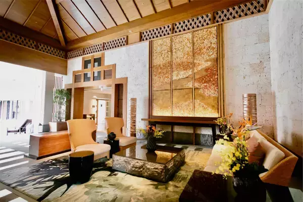 ＜5月31日まで開催＞全館に展示、現代美術作家アリカワコウヘイ！とザ・リッツ・カールトン沖縄のコラボ