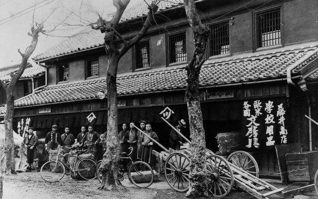 経年変化を楽しむシステム手帳「ダ・ヴィンチ グランデ」のオイルレザーシリーズが新デザインで登場