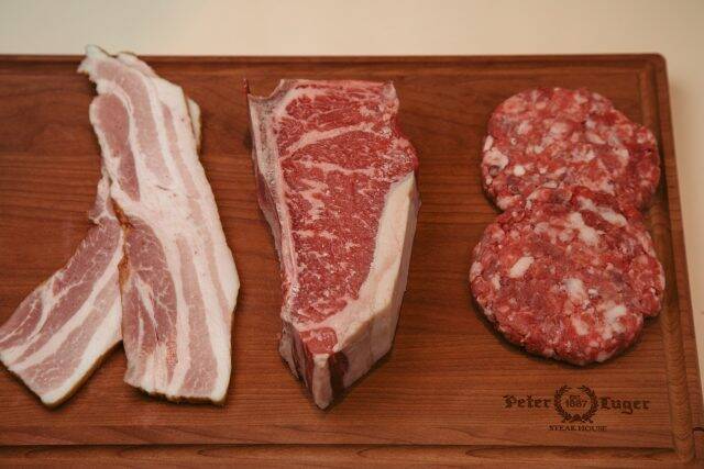 GWは熟成肉を自宅で堪能。恵比寿「ピーター・ルーガー」の期間限定テイクアウトセット