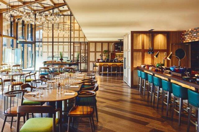 浅間山の自然に囲まれた別荘体験を提供する「ホテルインディゴ軽井沢」誕生