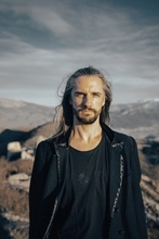 ウィーンの英才ヴァイオリニスト、ヨハネス・フライシュマン氏のニューアルバム『Solitaire』リリース