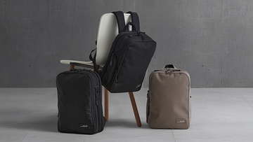 HOLICC｜“究極のバックパック”のコンパクト版「One mini」仕事と旅をシームレスに行き来する