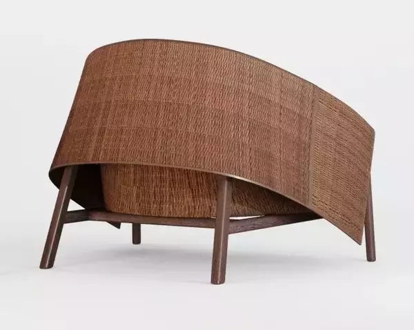 「国産い草家具を世界へ。家具メーカーアダル社が「ミラノサローネ」で新作発表」の画像