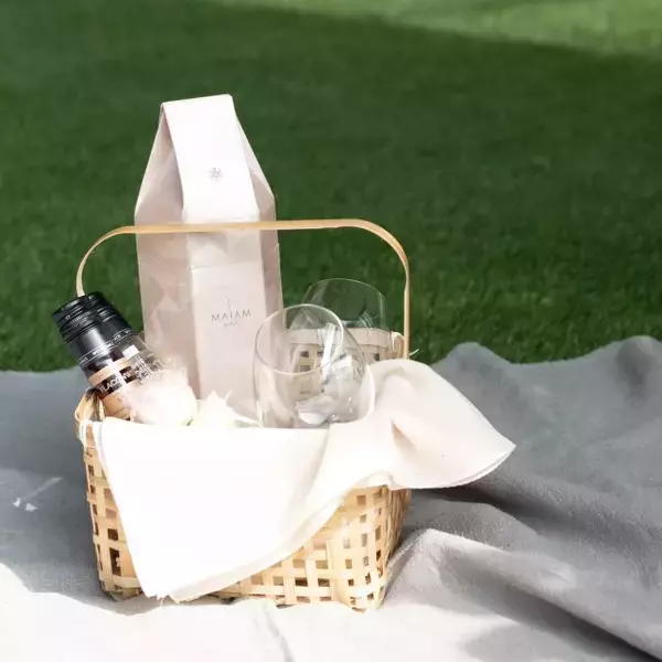 「さまざまなワインを手軽に楽しむ。「MAIAM WINES」がセレクトした春限定の7本セット」の画像