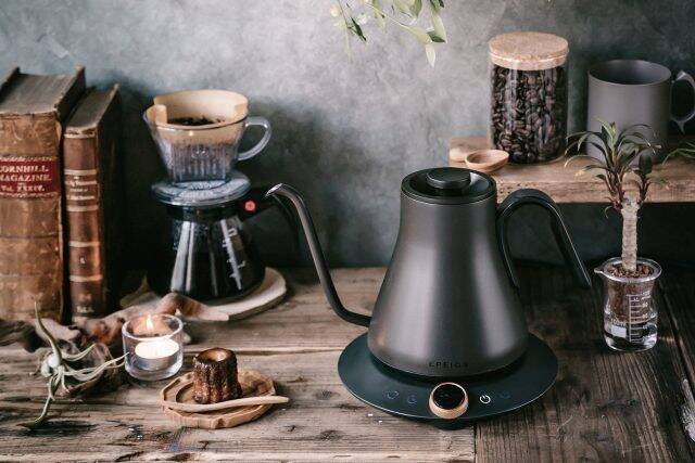 プロのバリスタが監修！自宅で美味しい一杯を味わえる、究極のコーヒーケトル