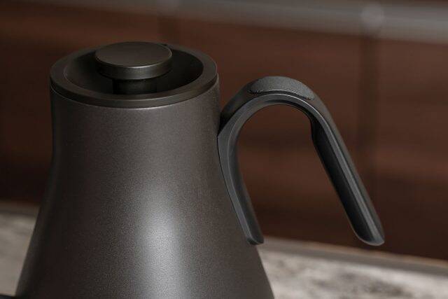 プロのバリスタが監修！自宅で美味しい一杯を味わえる、究極のコーヒーケトル