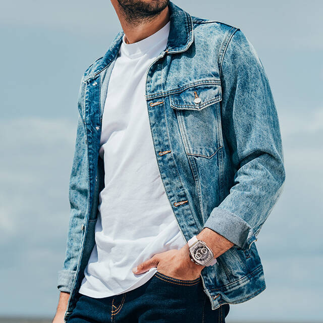 洒落者御用達の腕時計「PIRAMIDE（ピラミッド）」に、リゾートスタイルにぴったりな日本限定カラー！