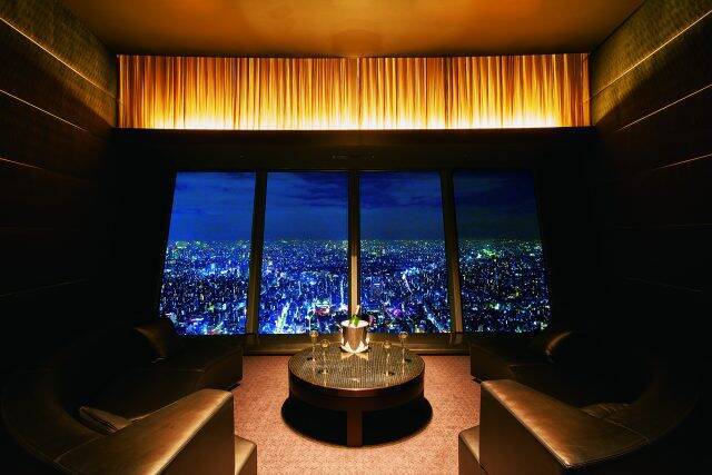 地上345メートルにあるプライベート空間。「東京スカイツリー」のラグジュアリーな空間で食事を