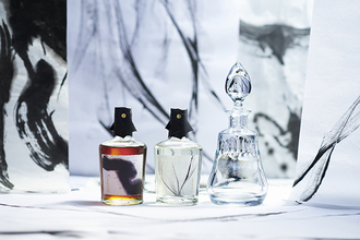 小西酒造｜江戸時代の古文書『酒永代覚帖』から生まれた、熟成の古酒をバカラ製デカンタとともに