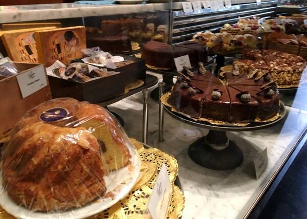 手作りケーキが並ぶ ウィーンの老舗カフェgerstner 17年3月25日 エキサイトニュース