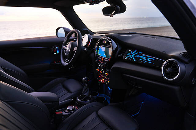 Miniの5ドア版に初めての6速mt レトロ スポーティな特別仕様車 18年11月15日 エキサイトニュース