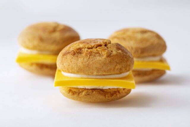 バーガーなのにお菓子 西海岸テイストのチーズスイーツブランドが東京駅に誕生 19年4月16日 エキサイトニュース